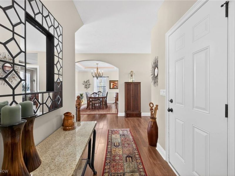 104 Bentwood Drive, Chardon, OH 44024 Photo 6