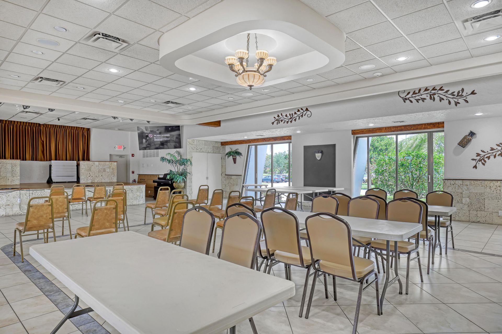 553 Covered Bridge Boulevard, Lake Worth, FL 33467 Photo