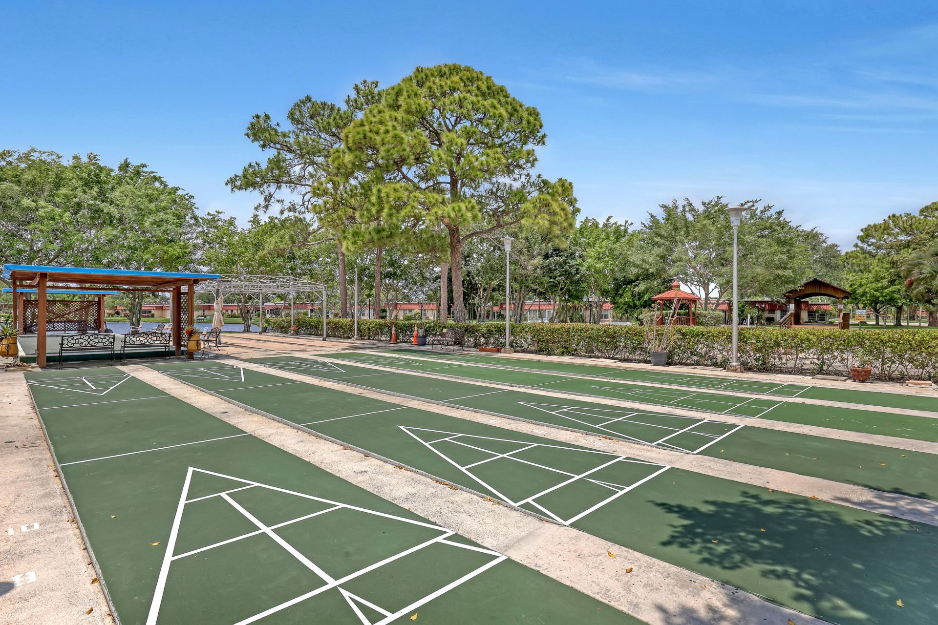 553 Covered Bridge Boulevard, Lake Worth, FL 33467 Photo