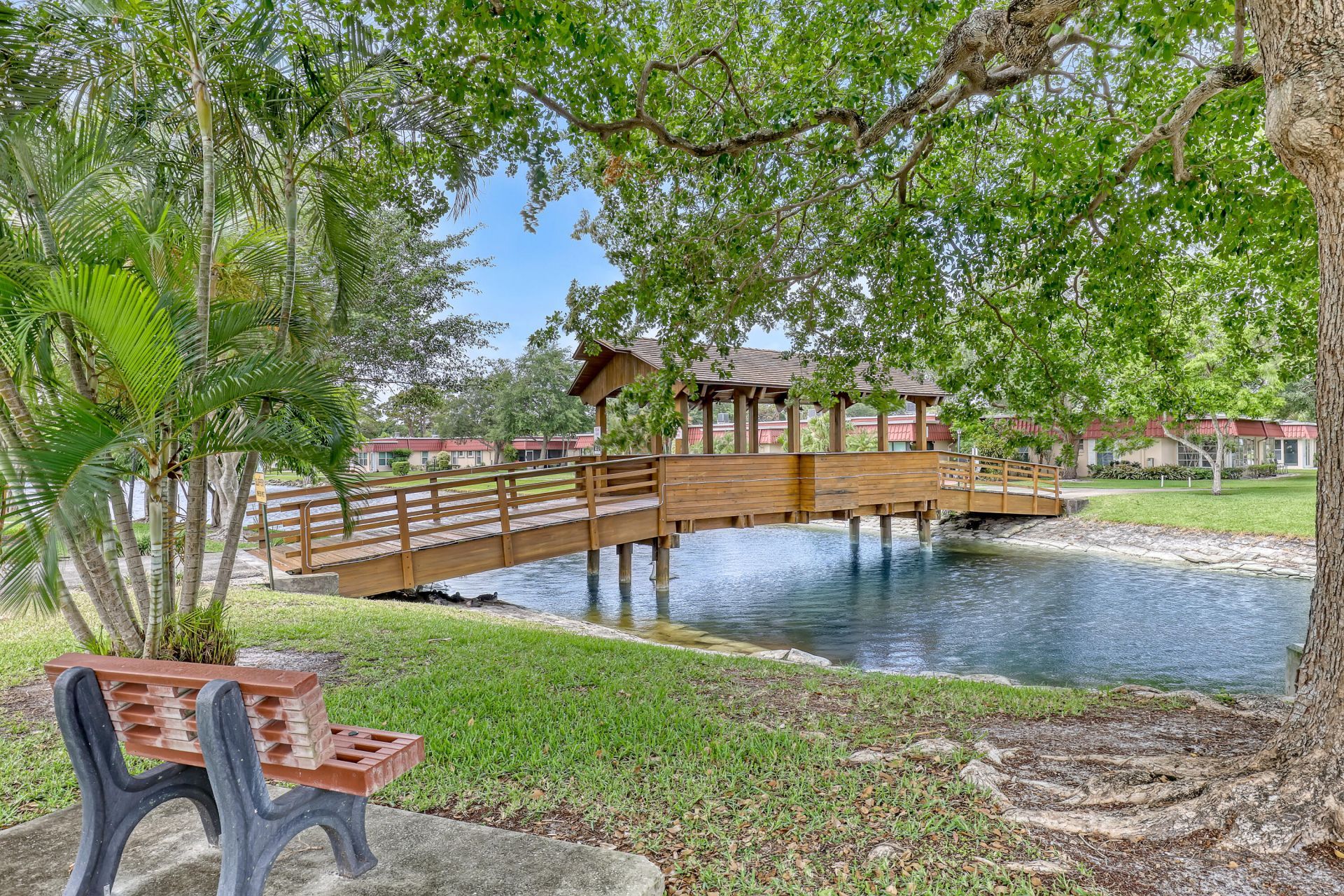 553 Covered Bridge Boulevard, Lake Worth, FL 33467 Photo
