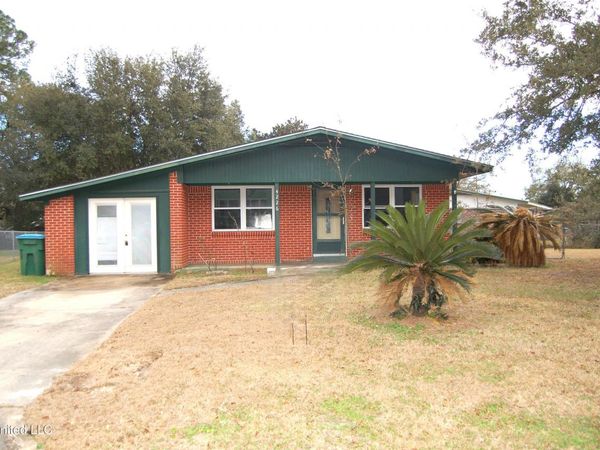 4226 Martha Court, Pascagoula, MS 39581