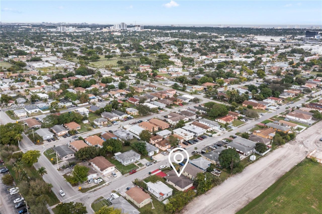 745 NW 3rd Ct , Hallandale Beach, FL 33009 Photo