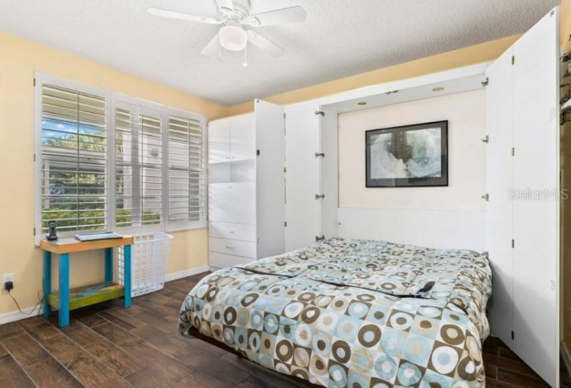 605 Sutton Place, Unit 102, Longboat Key, FL 34228 Photo