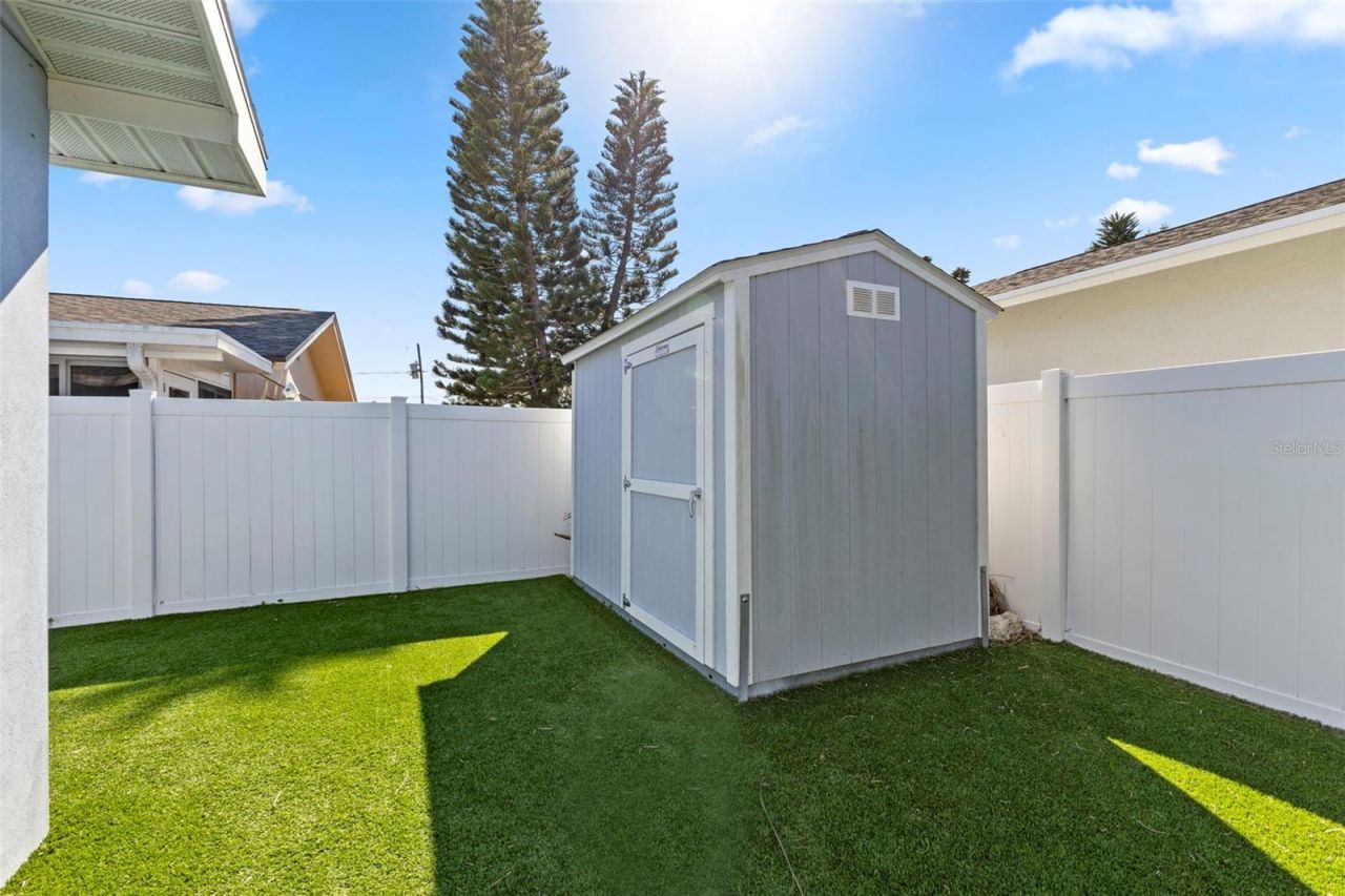 312 Westwinds Drive, Palm Harbor, FL 34683 Photo