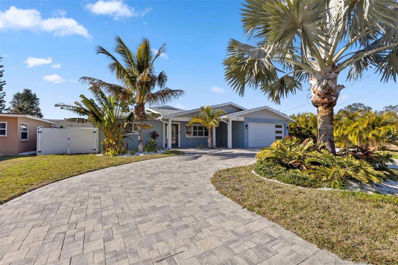 312 Westwinds Drive, Palm Harbor, FL 34683 Photo