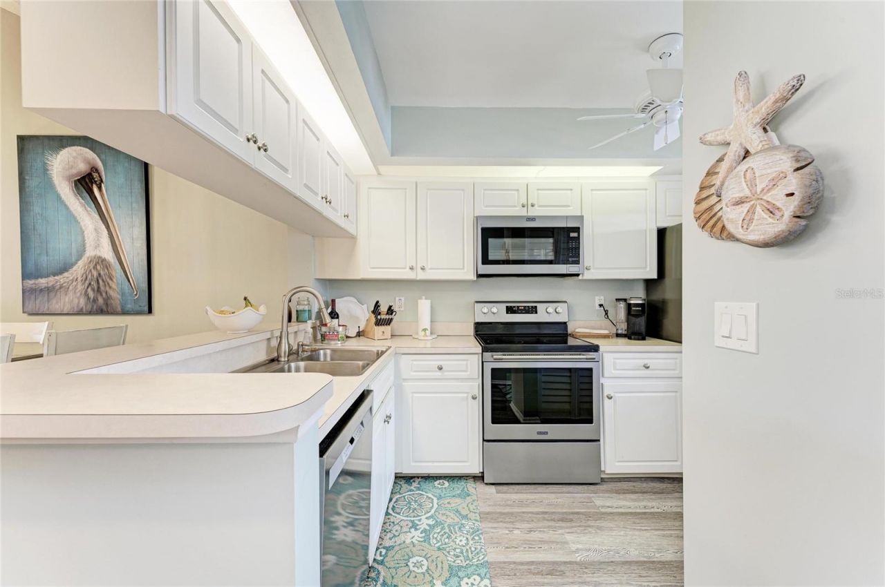 431 Cerromar Lane, Unit 446, Venice, FL 34293 Photo