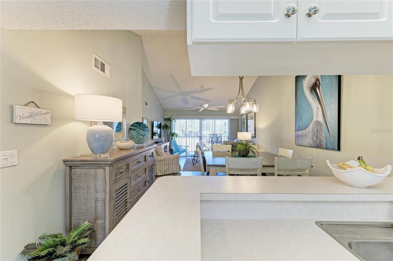 431 Cerromar Lane, Unit 446, Venice, FL 34293 Photo