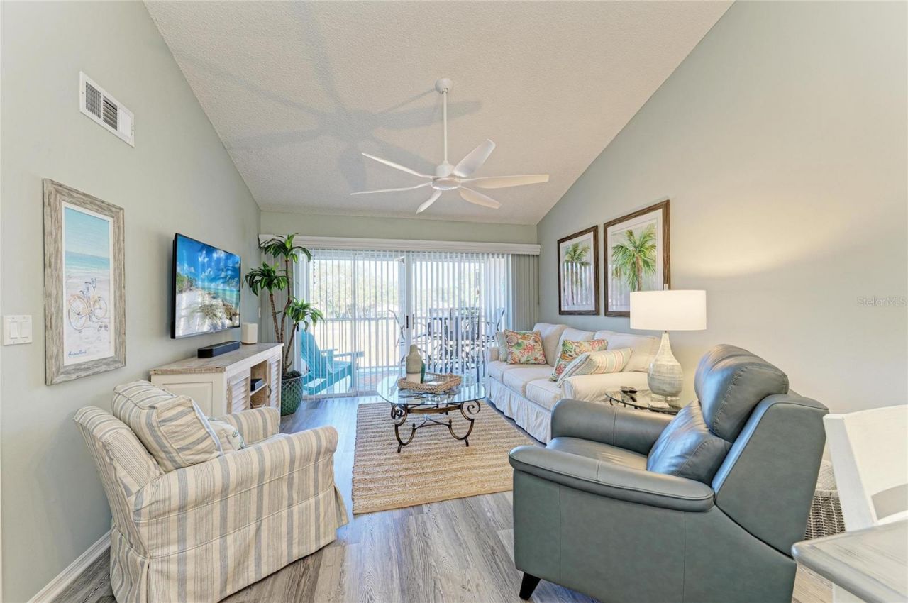 431 Cerromar Lane, Unit 446, Venice, FL 34293 Photo