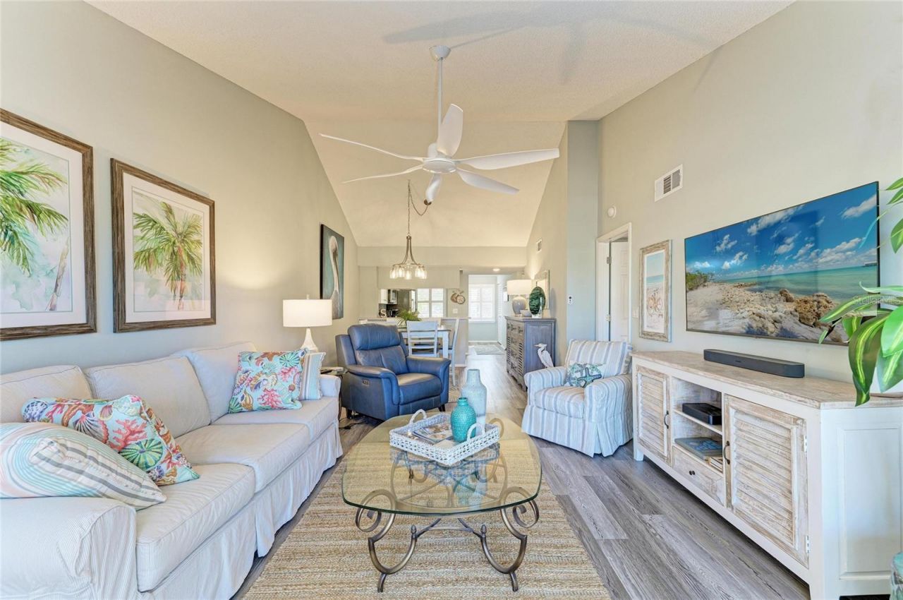 431 Cerromar Lane, Unit 446, Venice, FL 34293 Photo