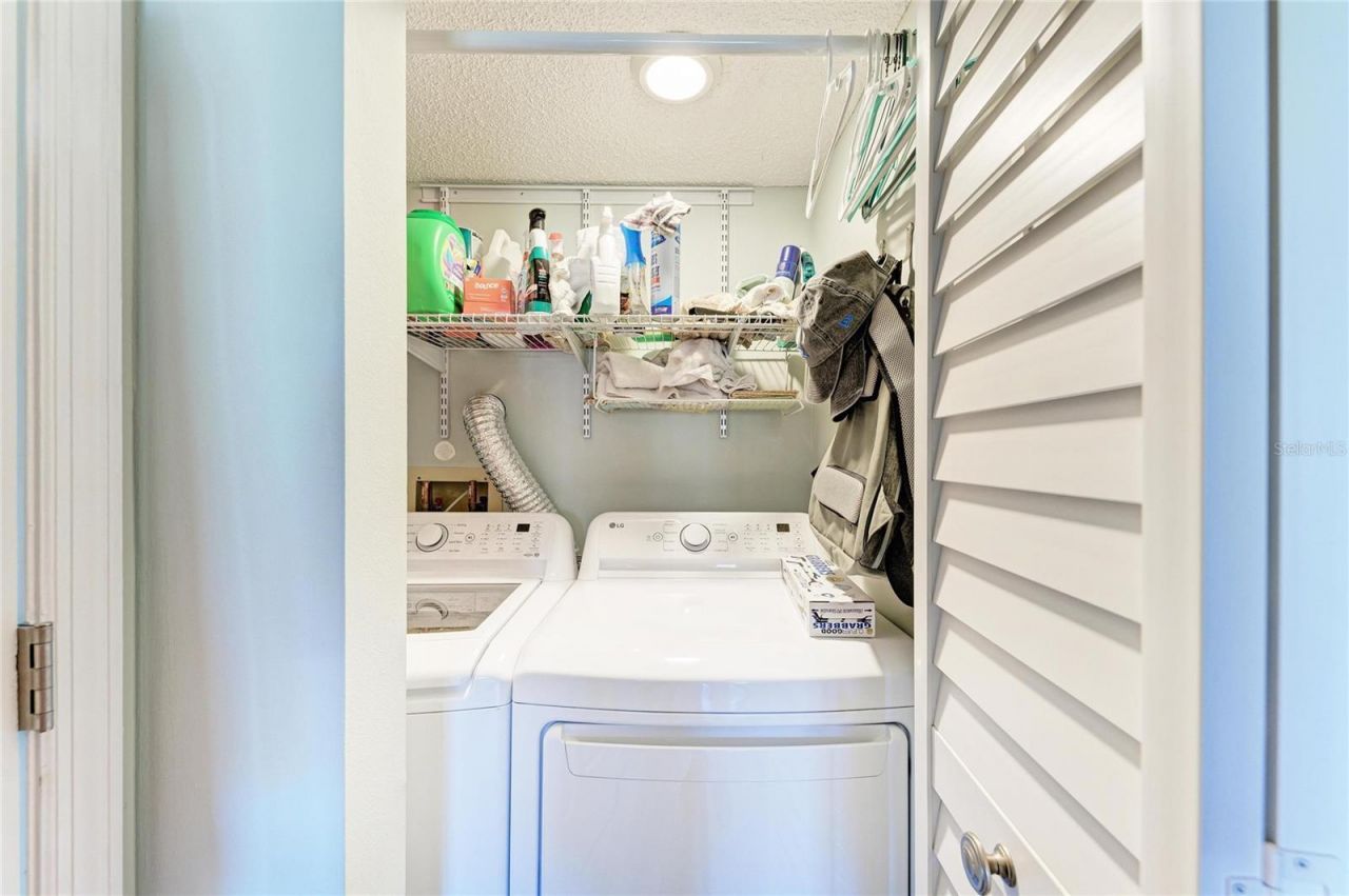 431 Cerromar Lane, Unit 446, Venice, FL 34293 Photo