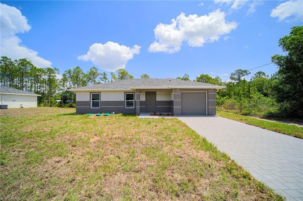 2003 Welby Ln, Lehigh Acres, FL 33972 Photo