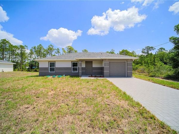 2003 Welby LN, LEHIGH ACRES, FL 33972