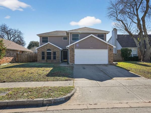 2545 Forest Creek Drive, Fort Worth, TX 76123