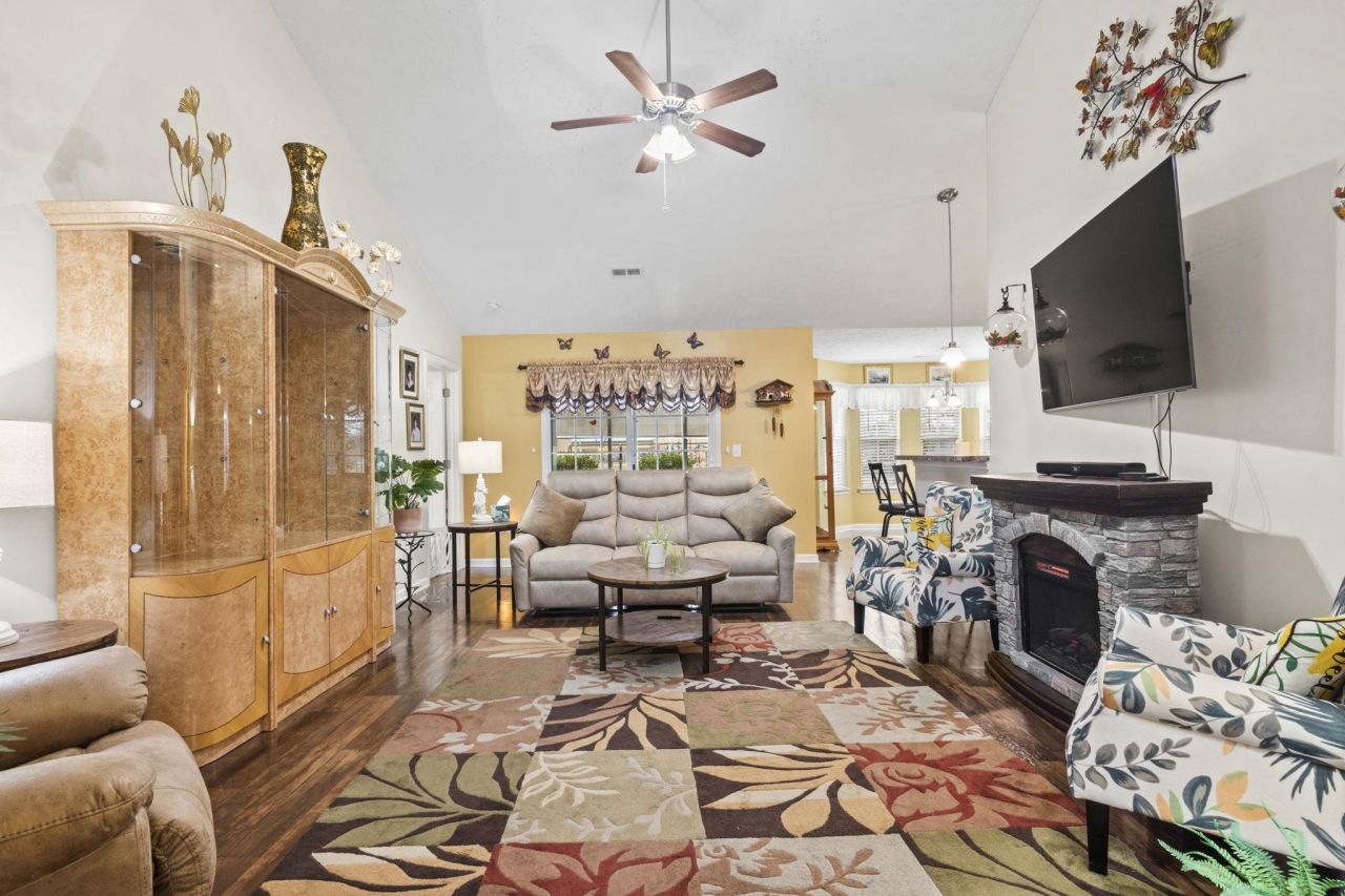 345 Carolina Springs Ct. Photo 7