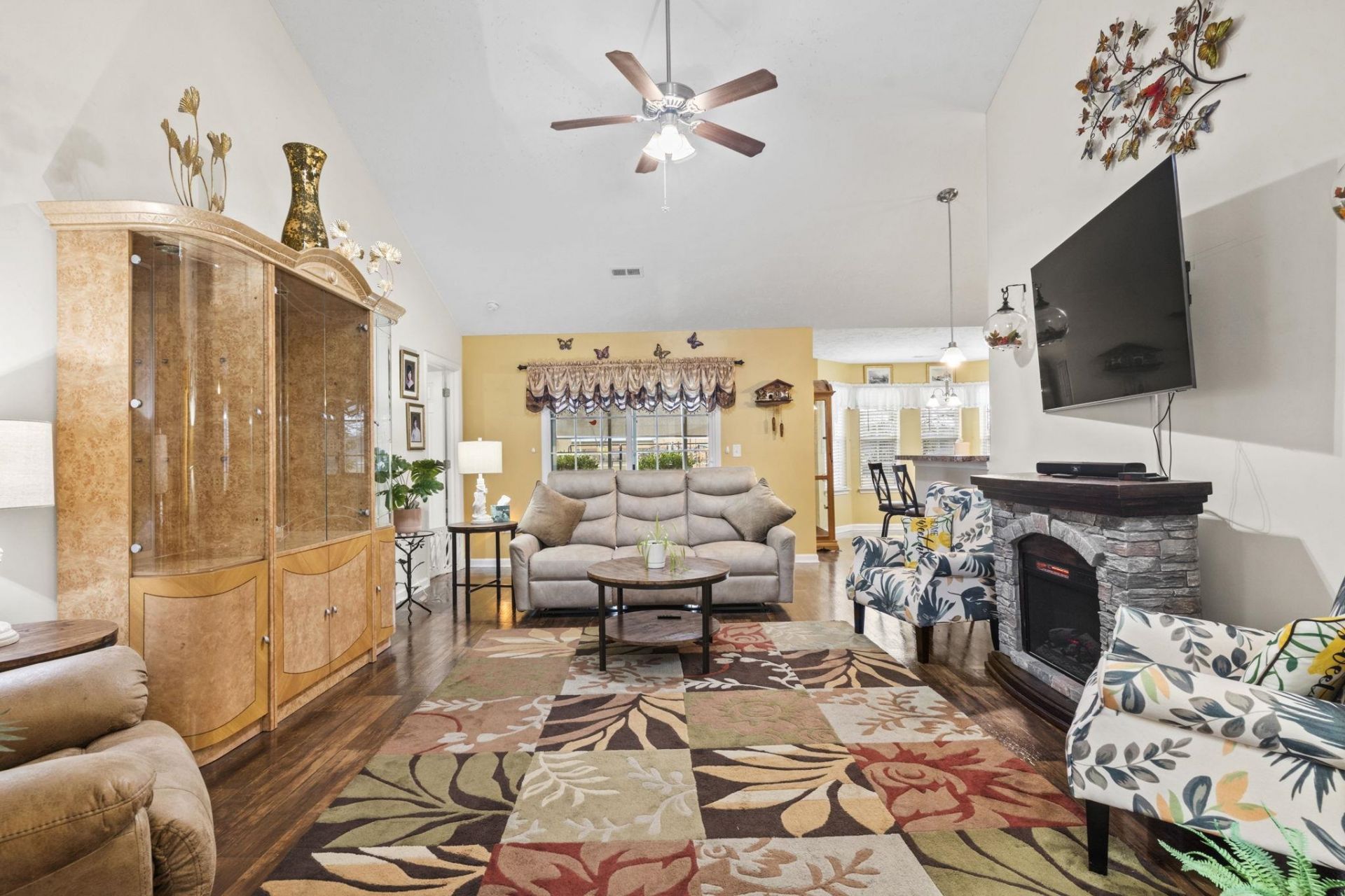 345 Carolina Springs Ct. Photo 8