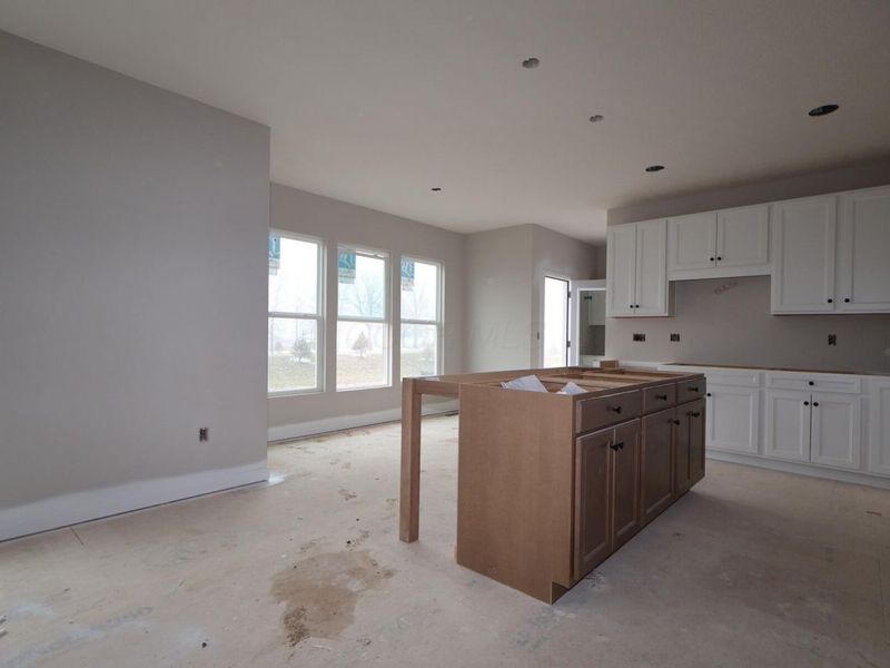 183 Mahogany Drive , Lewis Center, OH 43035 Photo 4