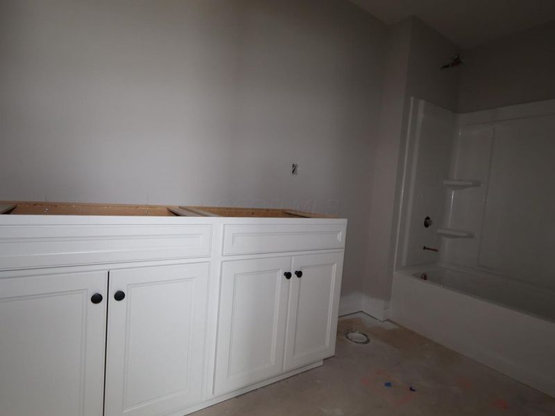 183 Mahogany Drive , Lewis Center, OH 43035 Photo 9