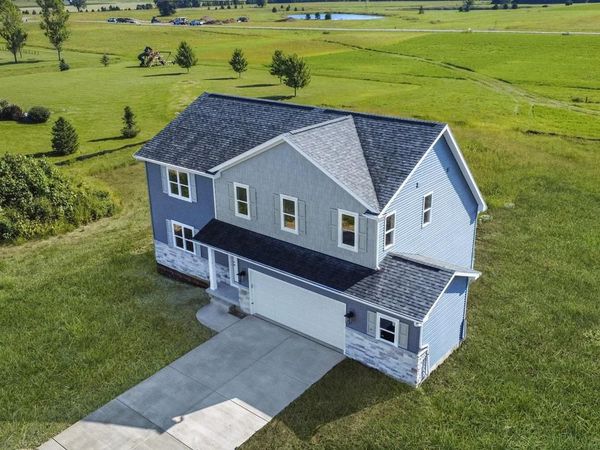 N6220 Blarney Stone Drive, Unit 0053, Albany, WI 53520