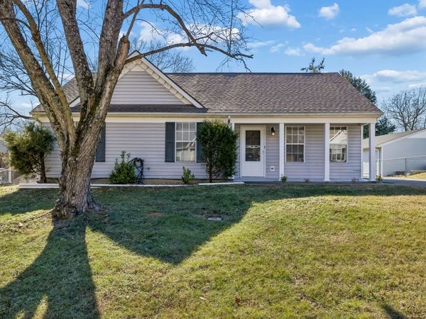 3221 Dockside Dr, Hermitage, TN 37076