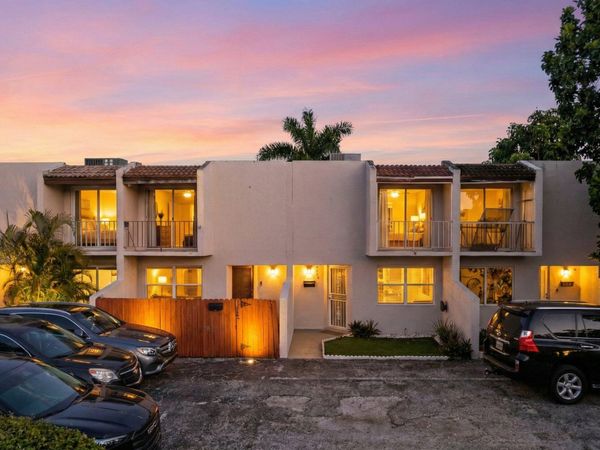 5909 SW 36th Court, Unit 14, Davie, FL 33314