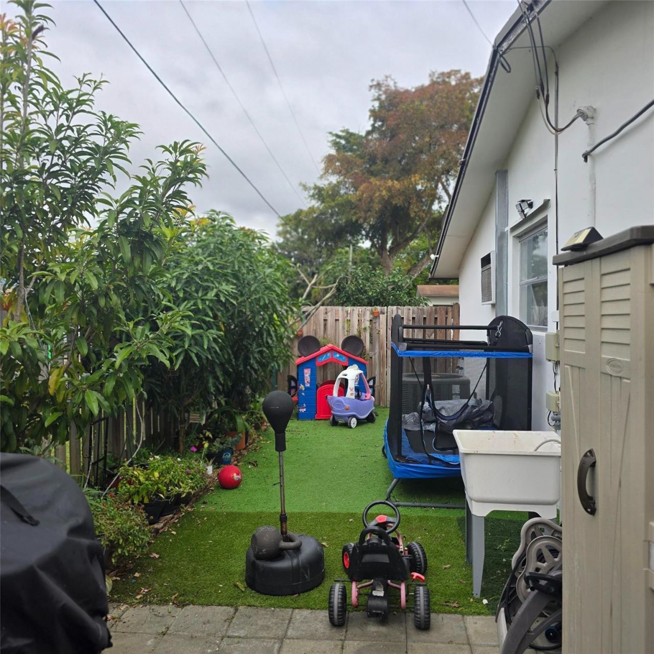 6828 NW 29th Ct, Sunrise, FL 33313 Photo