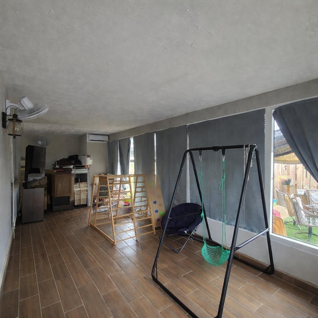 6828 NW 29th Ct, Sunrise, FL 33313 Photo