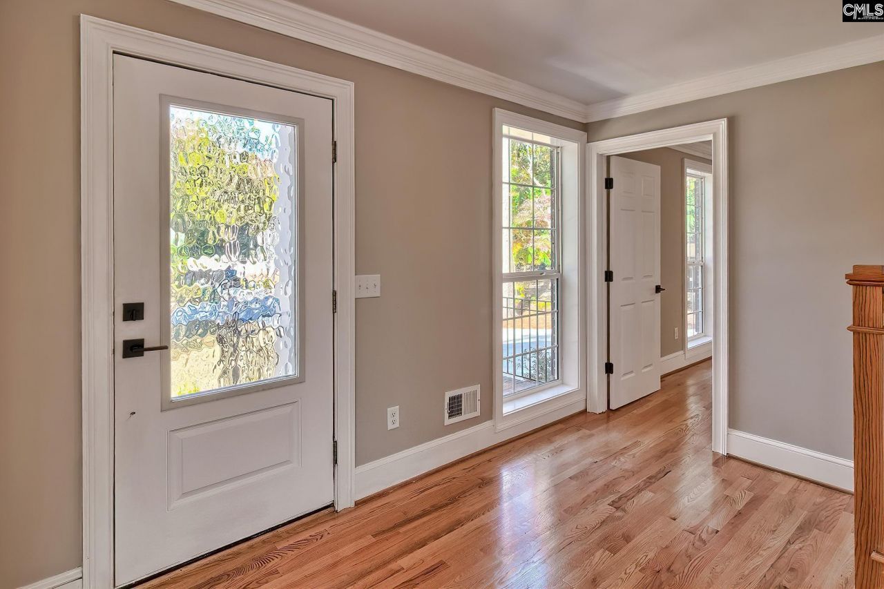 208 Juarez Court  Photo 6