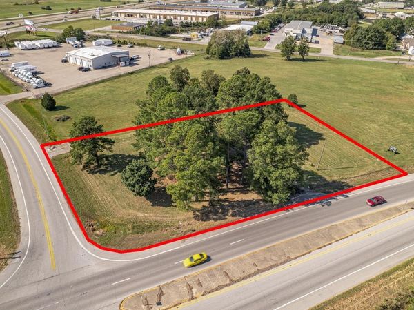 5441 E Nettleton Avenue, Jonesboro, AR 72401