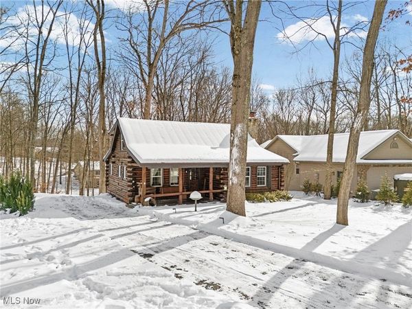 410 Apple Hill Drive N, Howard, OH 43028