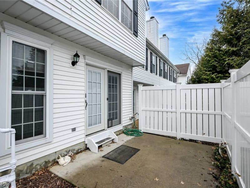 7121 W Cross Creek Trail, Brecksville, OH 44141 Photo 28