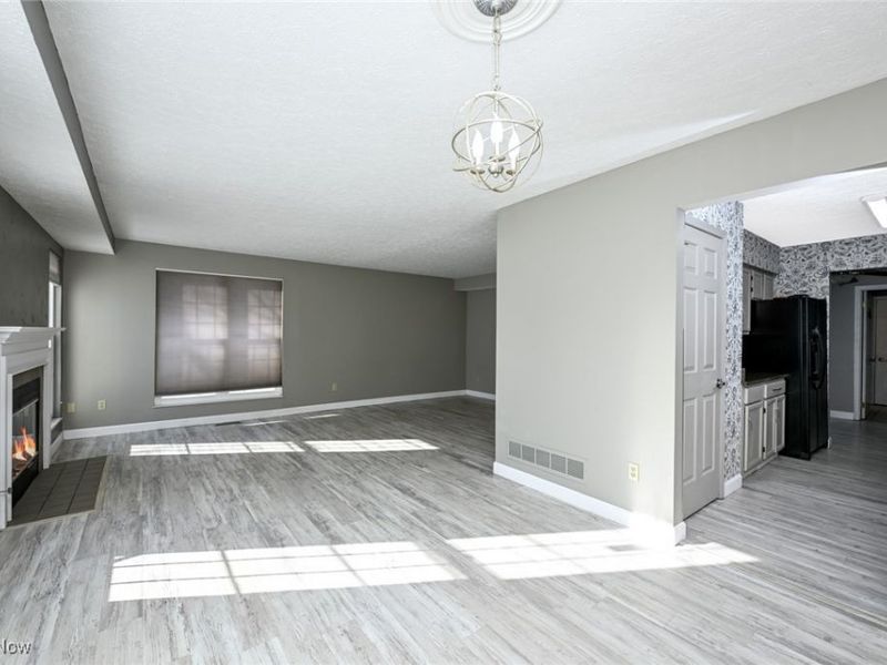 7121 W Cross Creek Trail, Brecksville, OH 44141 Photo 4