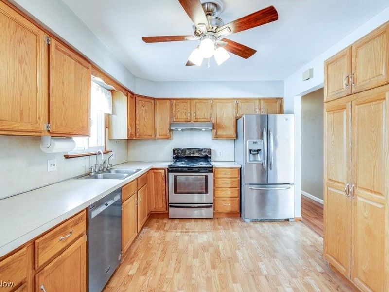 3667 Sleepy Hollow Road, Brunswick, OH 44212 Photo 10