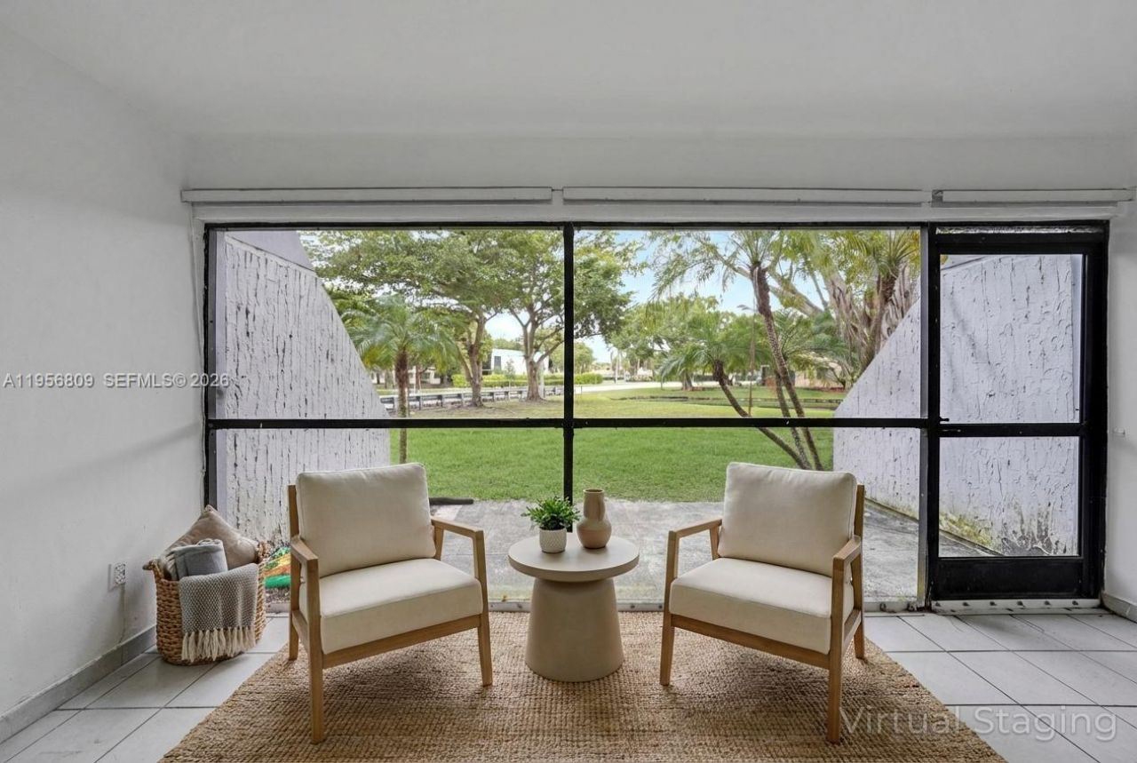 200 Lakeview Dr, Unit 101, Weston, FL 33326 Photo