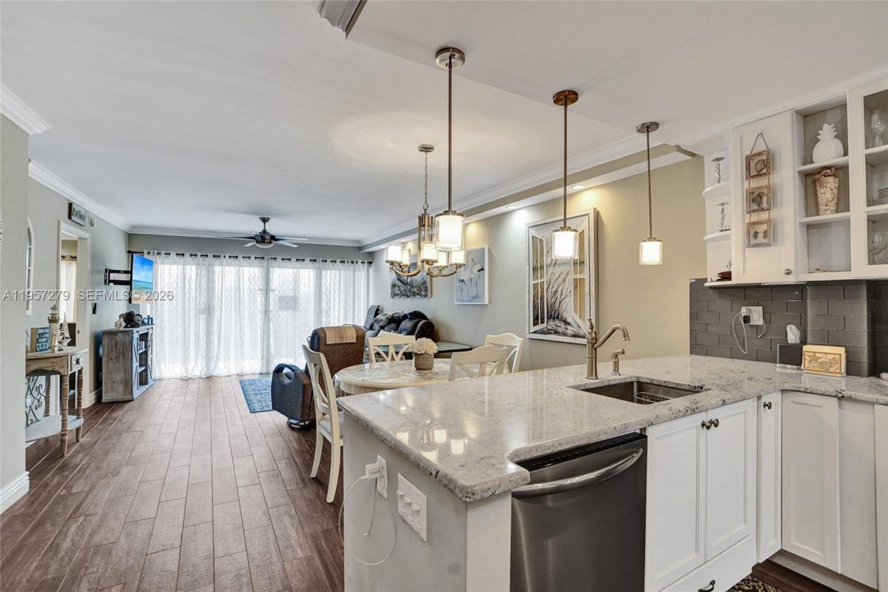 1301 E Hillsboro Blvd , Unit 307, Deerfield Beach, FL 33441 Photo