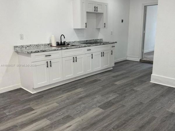 613 NE 5th St, Florida City, FL 33034