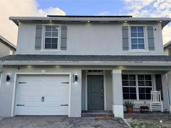 613 NE 5th St, Florida City, FL 33034