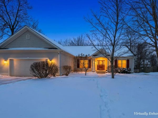62 Jefferson Ridge Drive, Pataskala, OH 43062