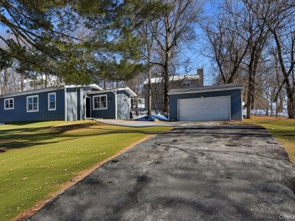 320 Walnut Avenue, New Windsor, NY 12553