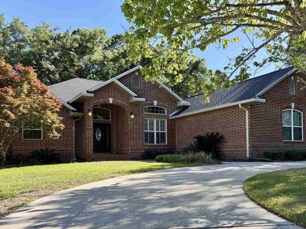 4151 Castle Gate Dr, Pace, FL 32571