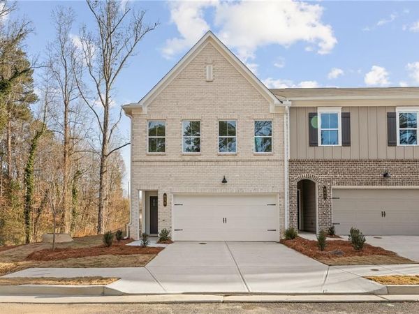 658 Sunstone Lane, Lawrenceville, GA 30043