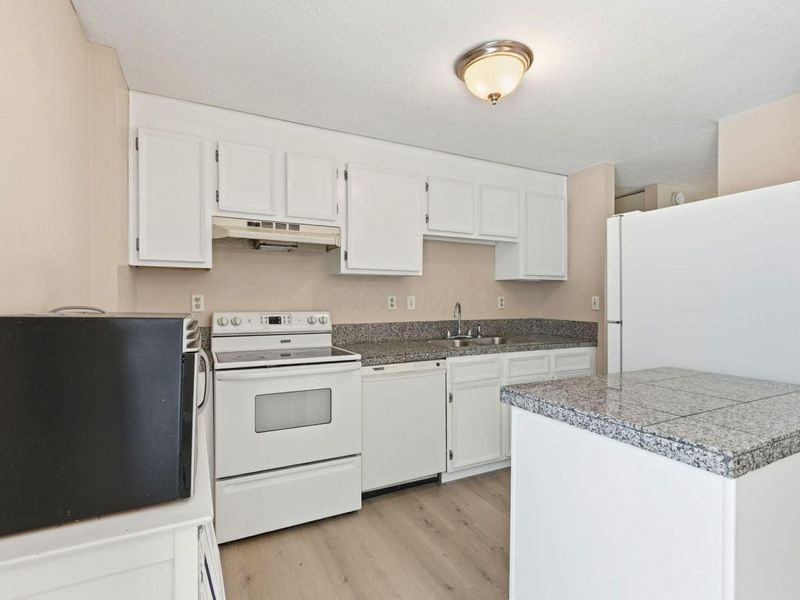 7330 Woodlow Drive, Reynoldsburg, OH 43068 Photo 9