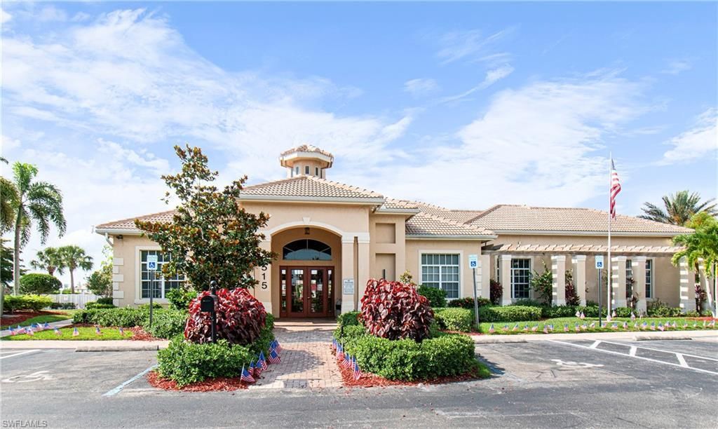 11430 Icarus Cir, Lehigh Acres, FL 33971 Photo