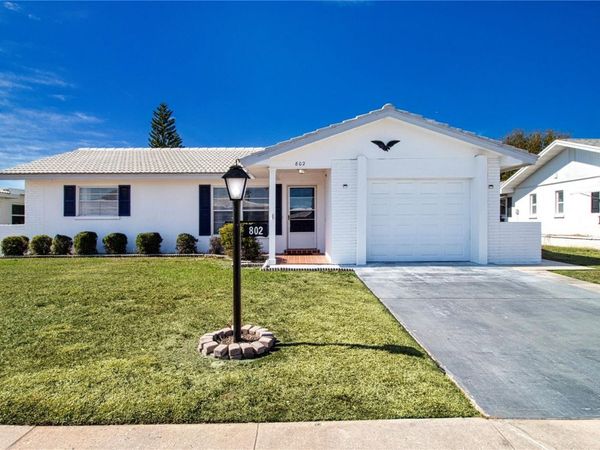 802 BUTTONWOOD DRIVE, BRADENTON, FL 34208