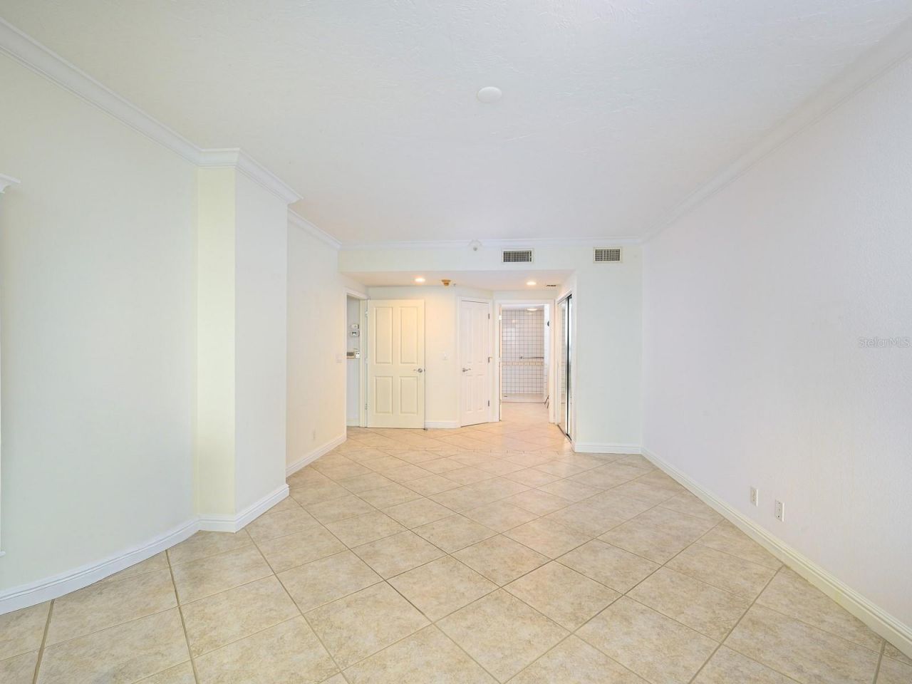 1255 N Gulfstream Avenue, Unit 1106, Sarasota, FL 34236 Photo