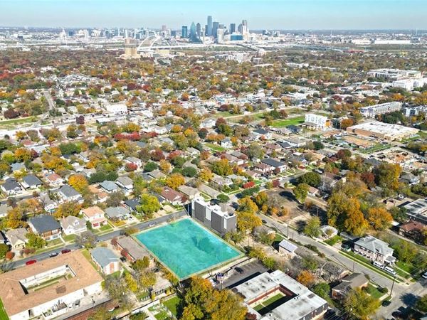 710 & 716 W 9th Street , Dallas, TX 75208