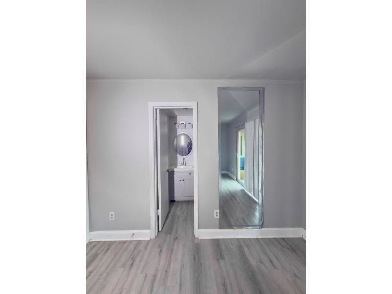 2000 Greens Blvd. Photo 10