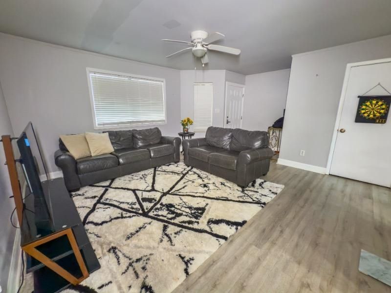 2000 Greens Blvd. Photo 20