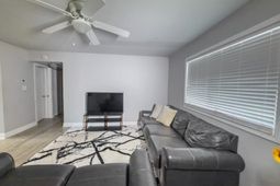 2000 Greens Blvd. photo 4