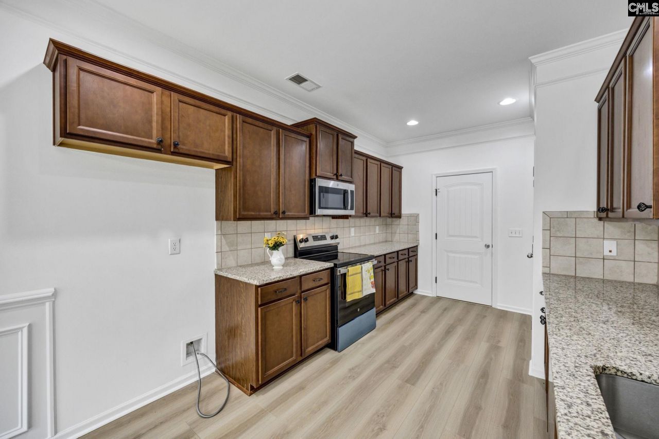 216 Ashmore Lane Photo 14