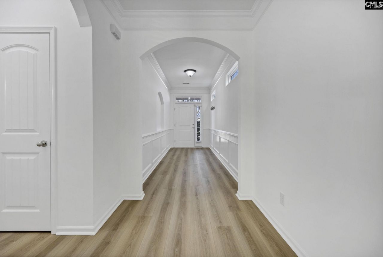 216 Ashmore Lane Photo 4